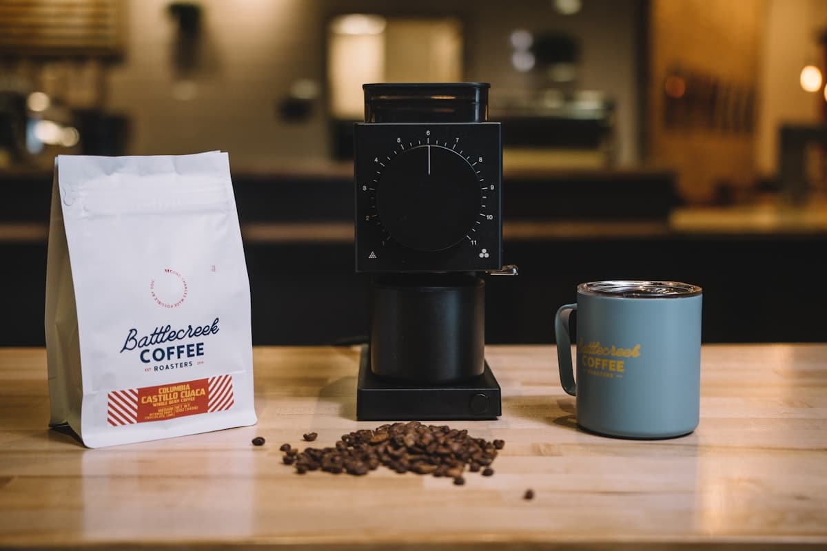 Espresso grinding and tamping setup